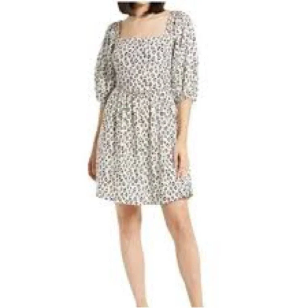 New Billabong Cream Dress with Black and Pink Leopard Print. Size Medium